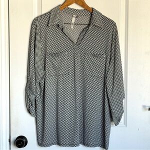 NY Collection Black and White Pattern Blouse Size 2X
